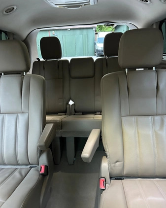 Chrysler Town &amp; Country cena 84000 przebieg: 104000, rok produkcji 2015 z Warszawa małe 436